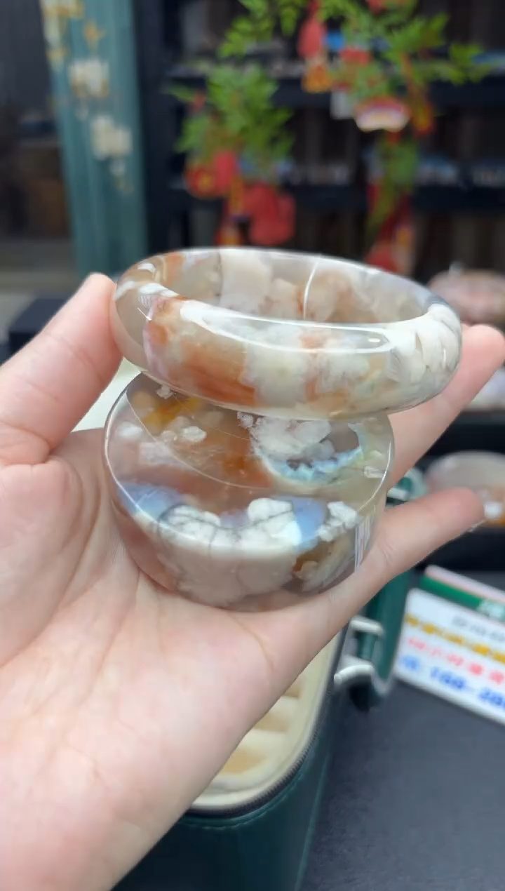 【闪购商品】石英质玉手镯未镶嵌1049（60圈赠送镯心）