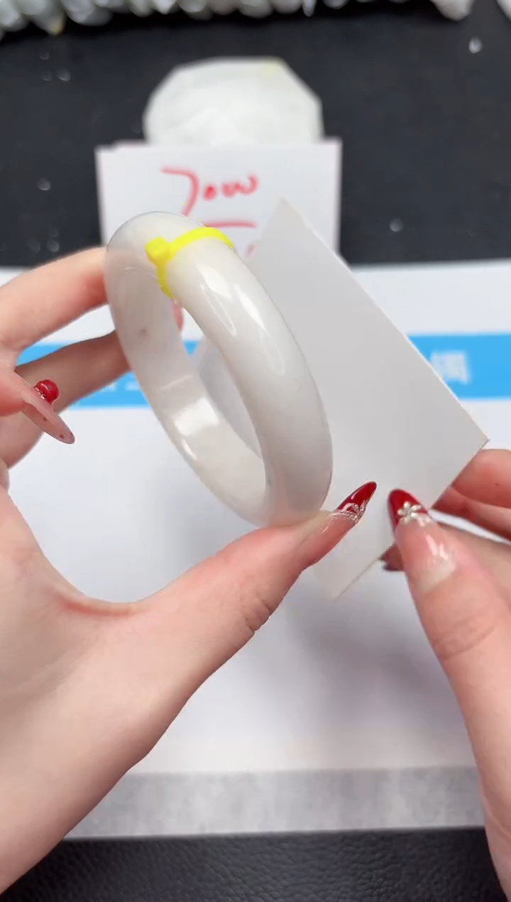 【闪购商品】和田玉手镯未镶嵌267-56.2