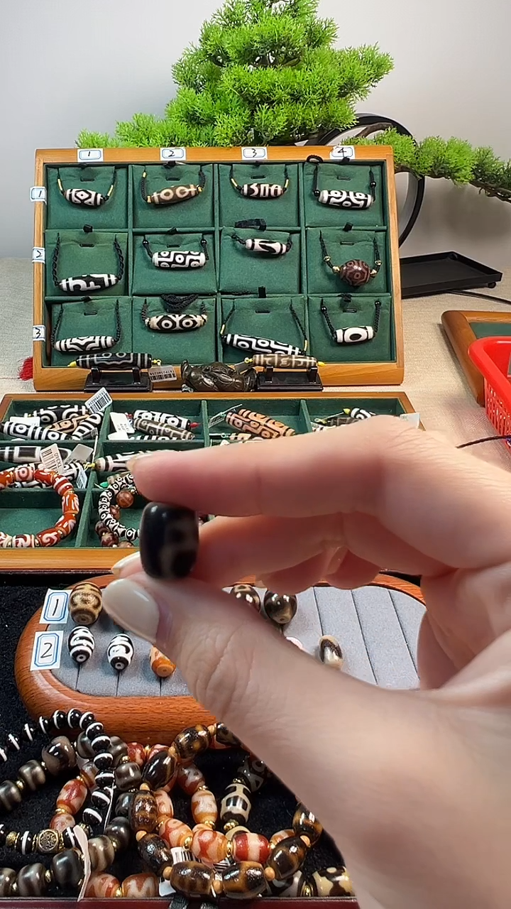 玛瑙/玉髓（覆膜）颈饰未镶嵌63（微瑕随机发货）