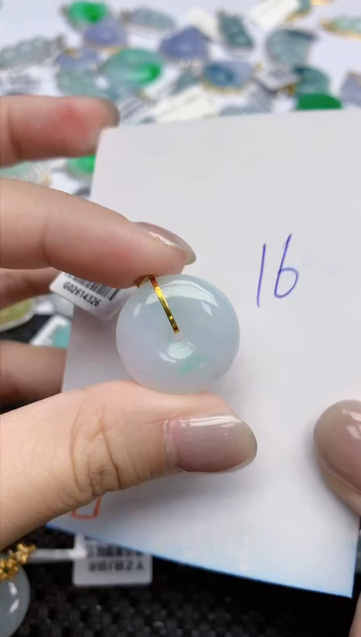 【闪购商品】翡翠颈饰18K金镶嵌天然翡翠A货