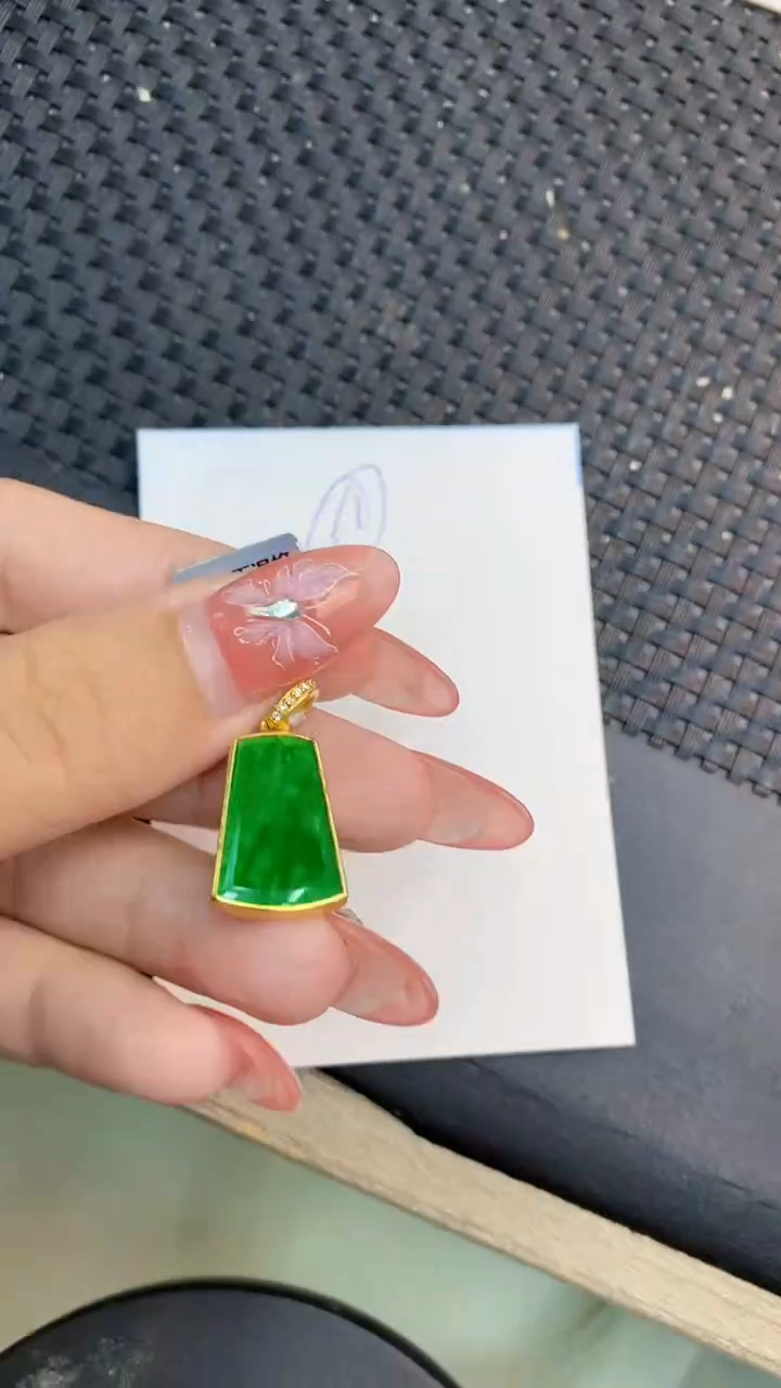 颈饰未镶嵌翡翠11