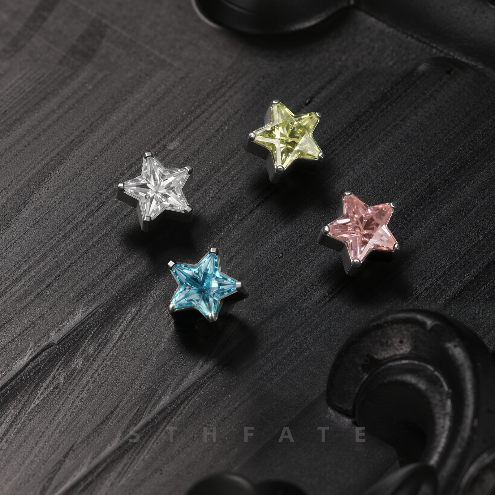 合金锆石耳饰 F136钛合金内螺旋耳钉饰品头满钻五角星耳钉耳骨钉