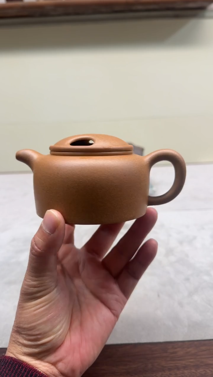 茶壶紫砂6***6240CC沉香半手牛盖