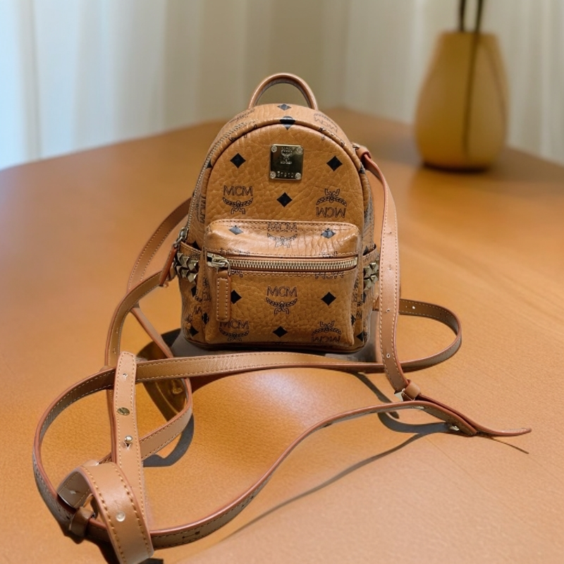 95新 MCM   干邑色双肩包 1836 3617 