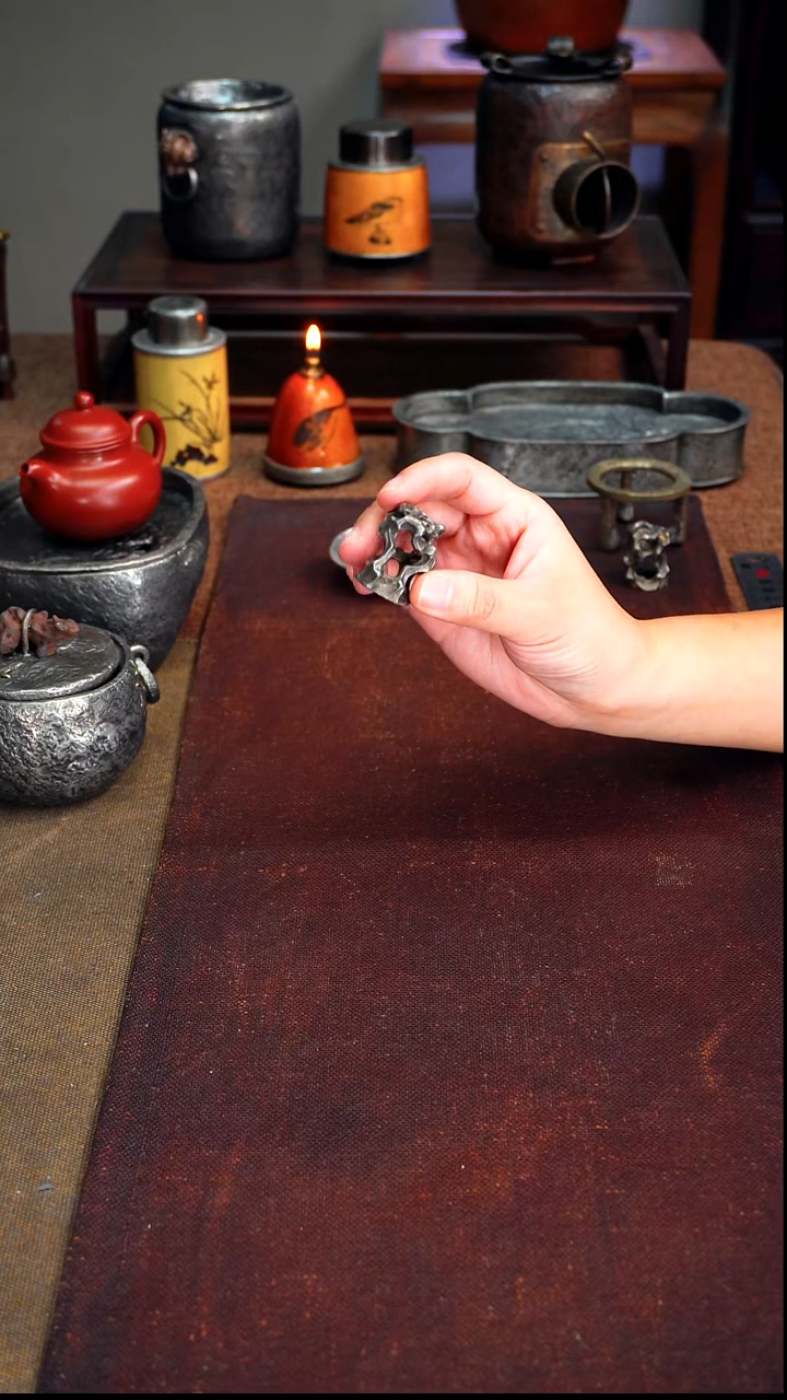 9681纯锡镂空盖置