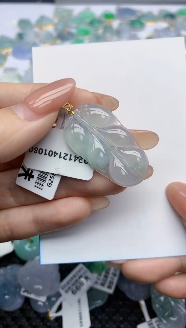 【闪购商品】翡翠挂件18K金镶嵌天然翡翠A货