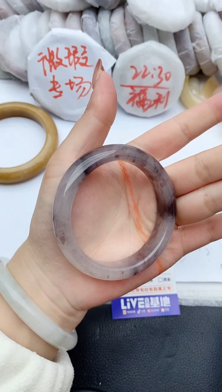 【闪购商品】石英质玉手镯未镶嵌B221+55/56