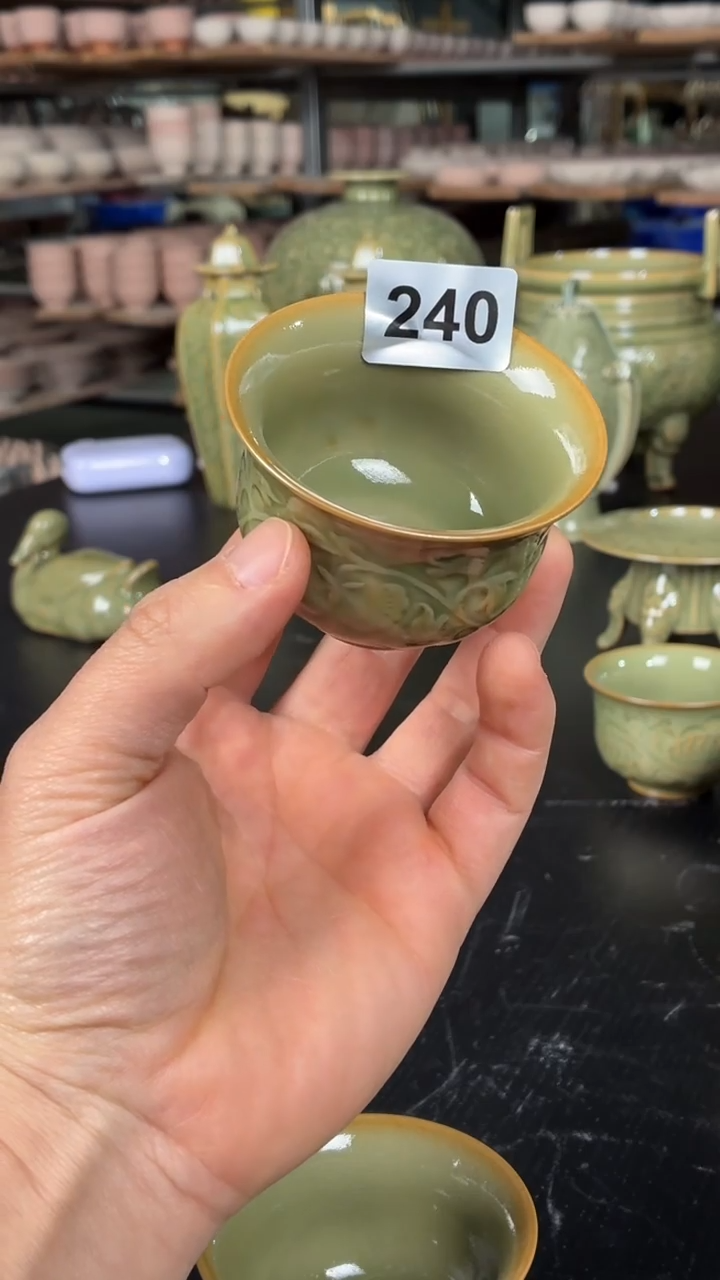 耀州窑仰山缠枝牡丹卢氏杯微瑕240