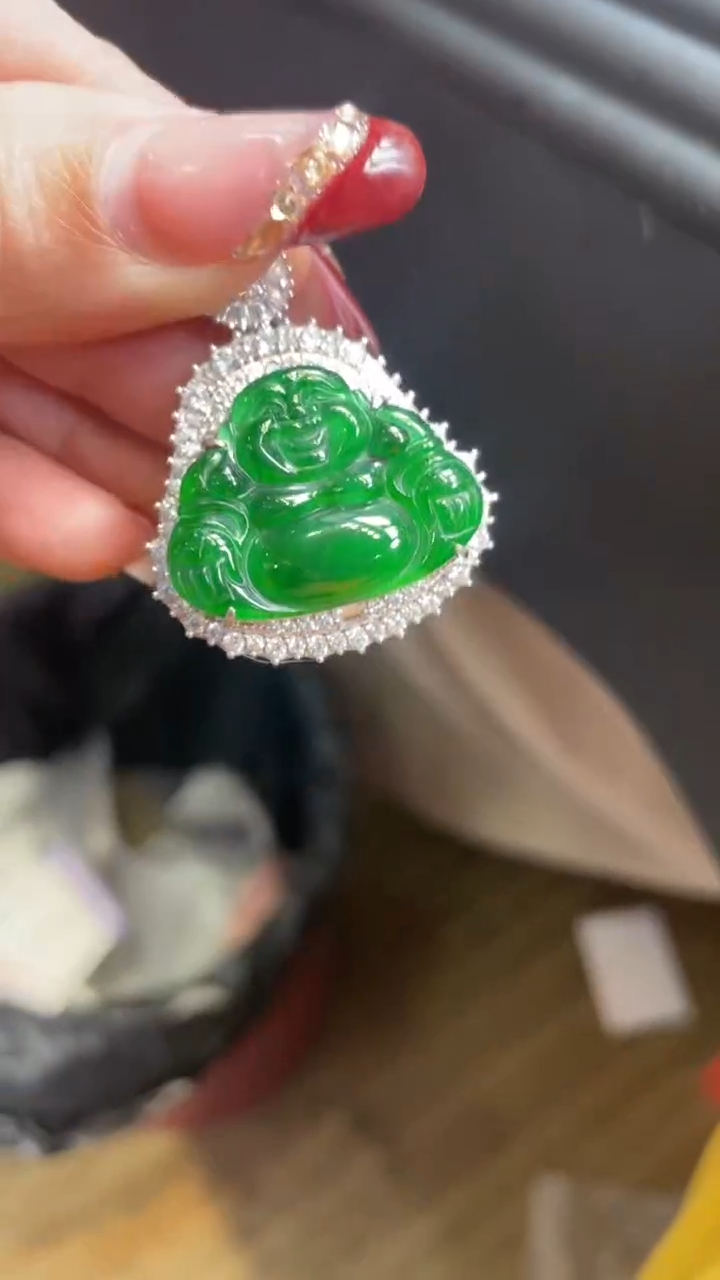 【闪购商品】翡翠颈饰未镶嵌      *240