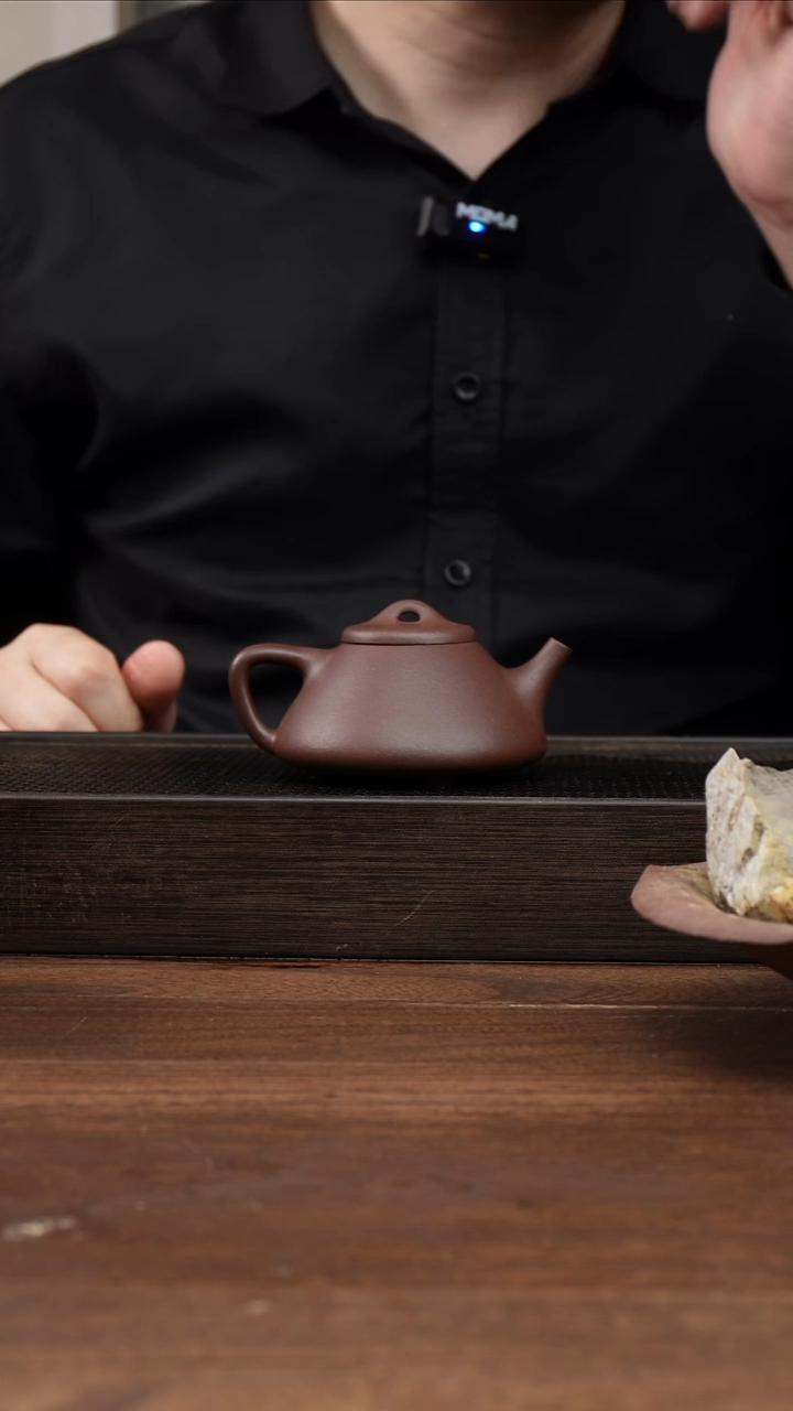 茶杯紫砂s****周紫泥子冶石瓢      150CC   
