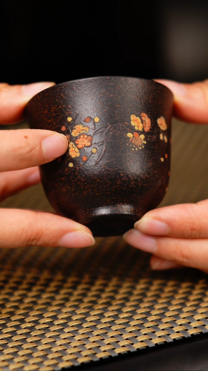 75小鱼黑金砂铃铛杯
