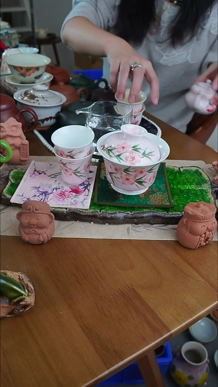 【茶瓷物语】手绘桃花盖碗