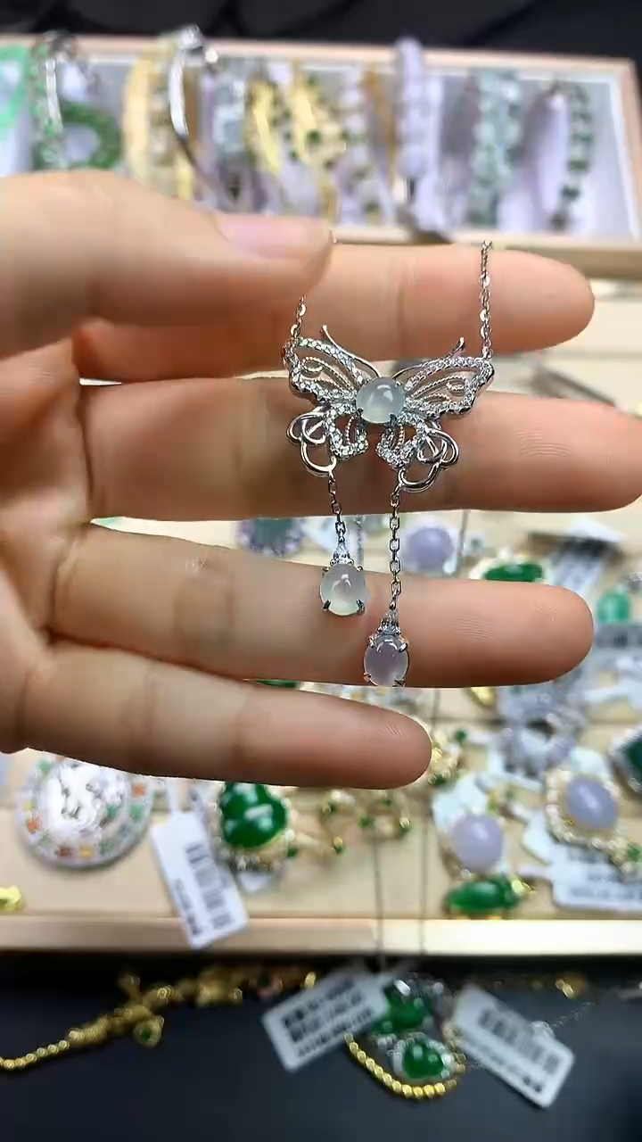 翡翠银S925镶嵌颈饰翡翠 银S925镶嵌 颈饰