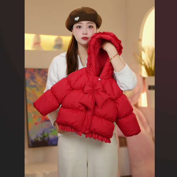 小乖定制款女童连帽羽绒服白鸭绒红色蝴蝶结精灵帽冬季厚蕾丝下摆