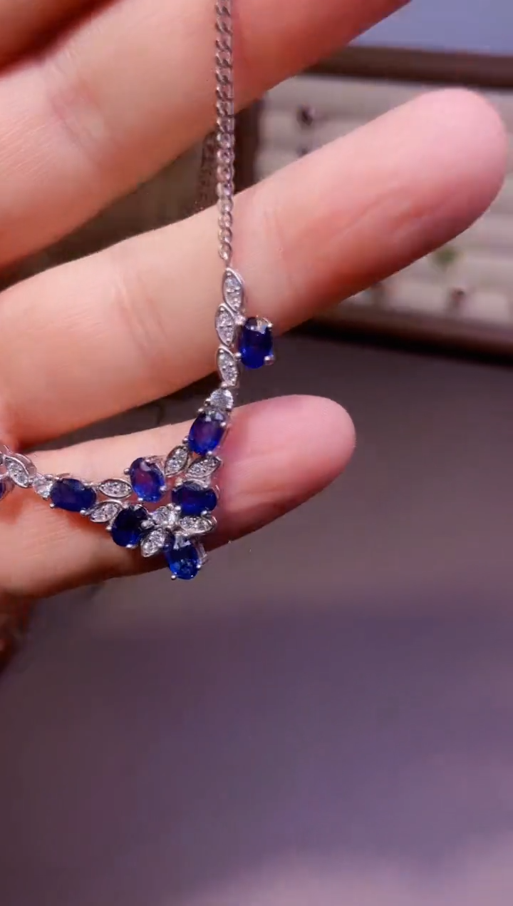 【闪购商品】蓝宝石吊坠(赠链)银S925镶嵌一条
