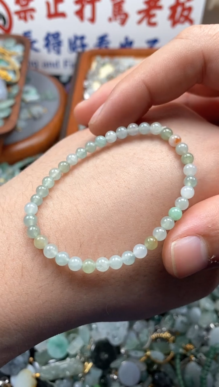 【闪购商品】翡翠颈饰未镶嵌哥哥