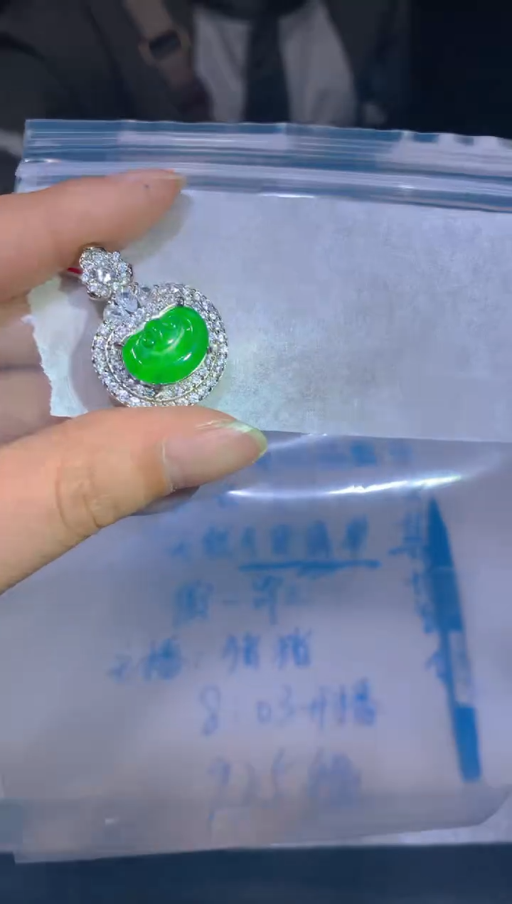 【闪购商品】定制翡翠未镶嵌64定制翡翠多样性发其一