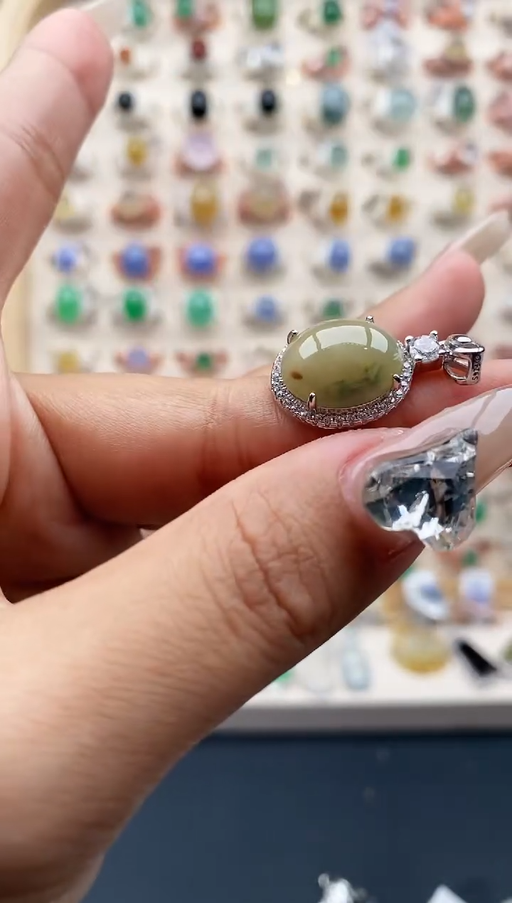 【闪购商品】翡翠戒指银S925镶嵌天然缅甸翡翠A货3333+5+