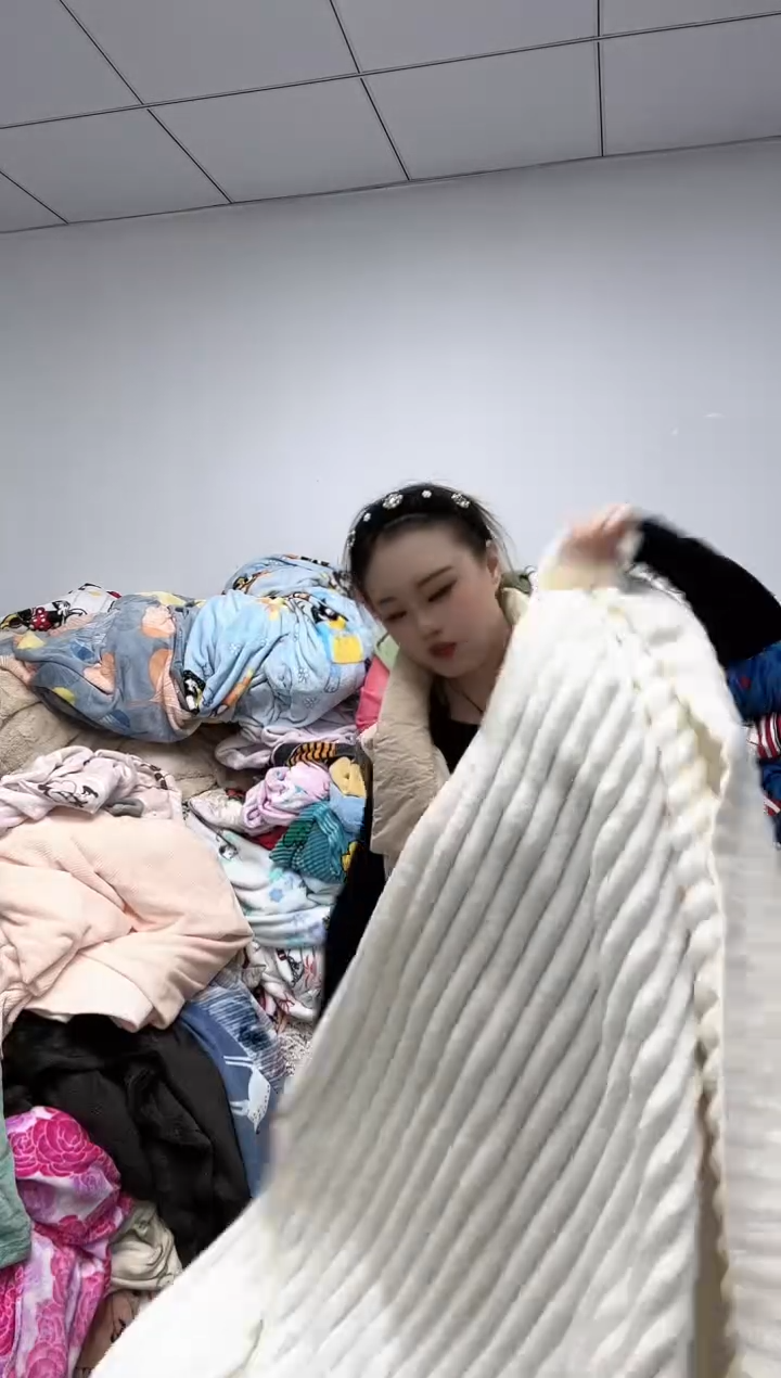 法兰绒3x1.5左右已主播介绍为准