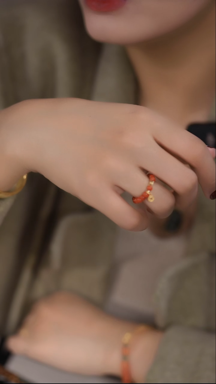 【闪购商品】南红玛瑙戒指银S925镀金镶嵌南红金钱币滴溜戒指