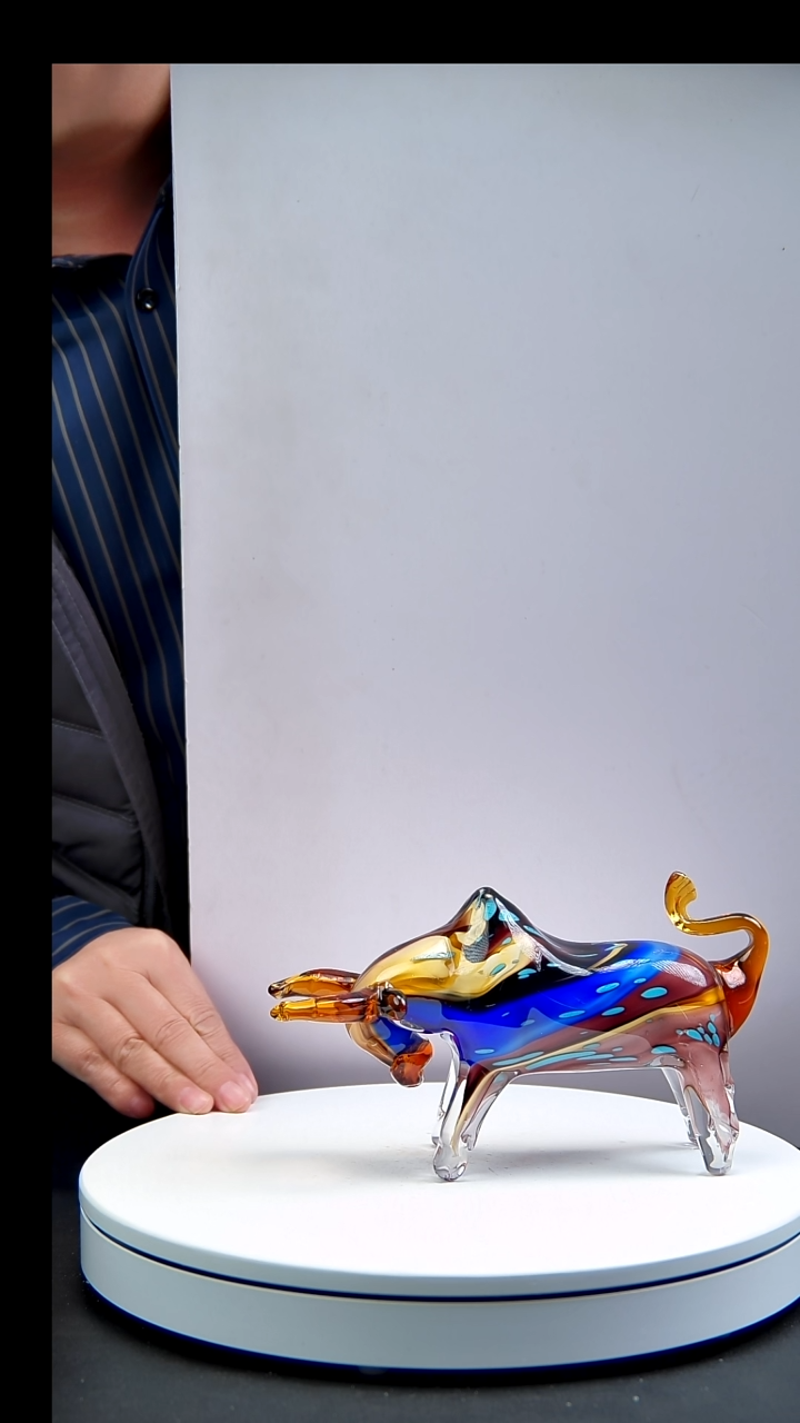 手工艺品琉璃手工琉璃牛摆件