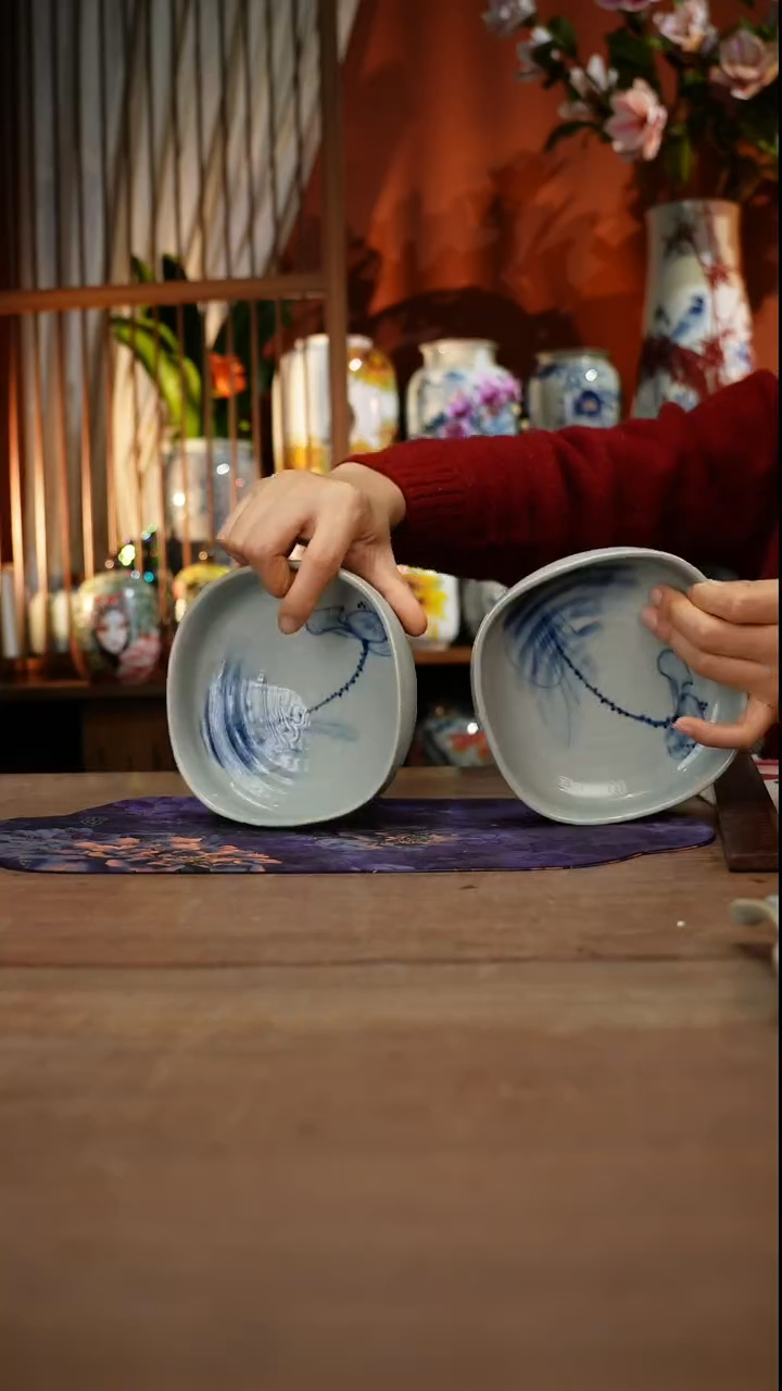 当代景德镇设计师釉下手绘陶瓷花瓶