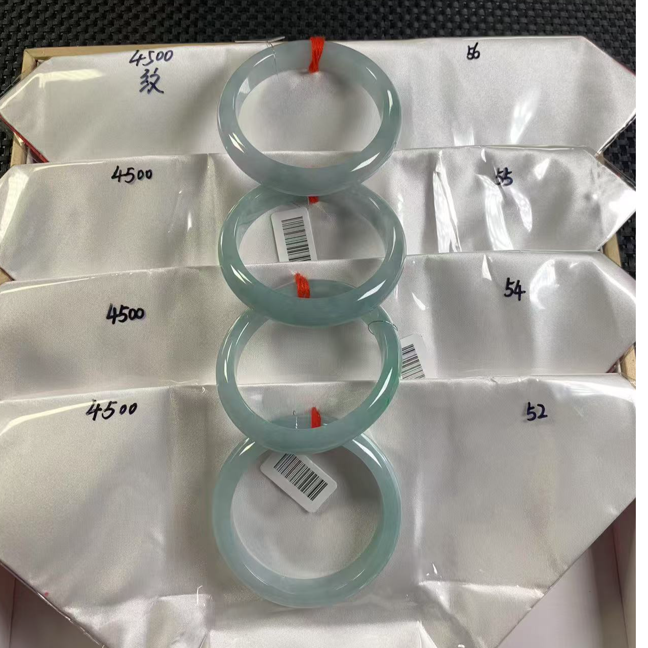 天然缅甸翡翠A货手镯多样性发货，发一件