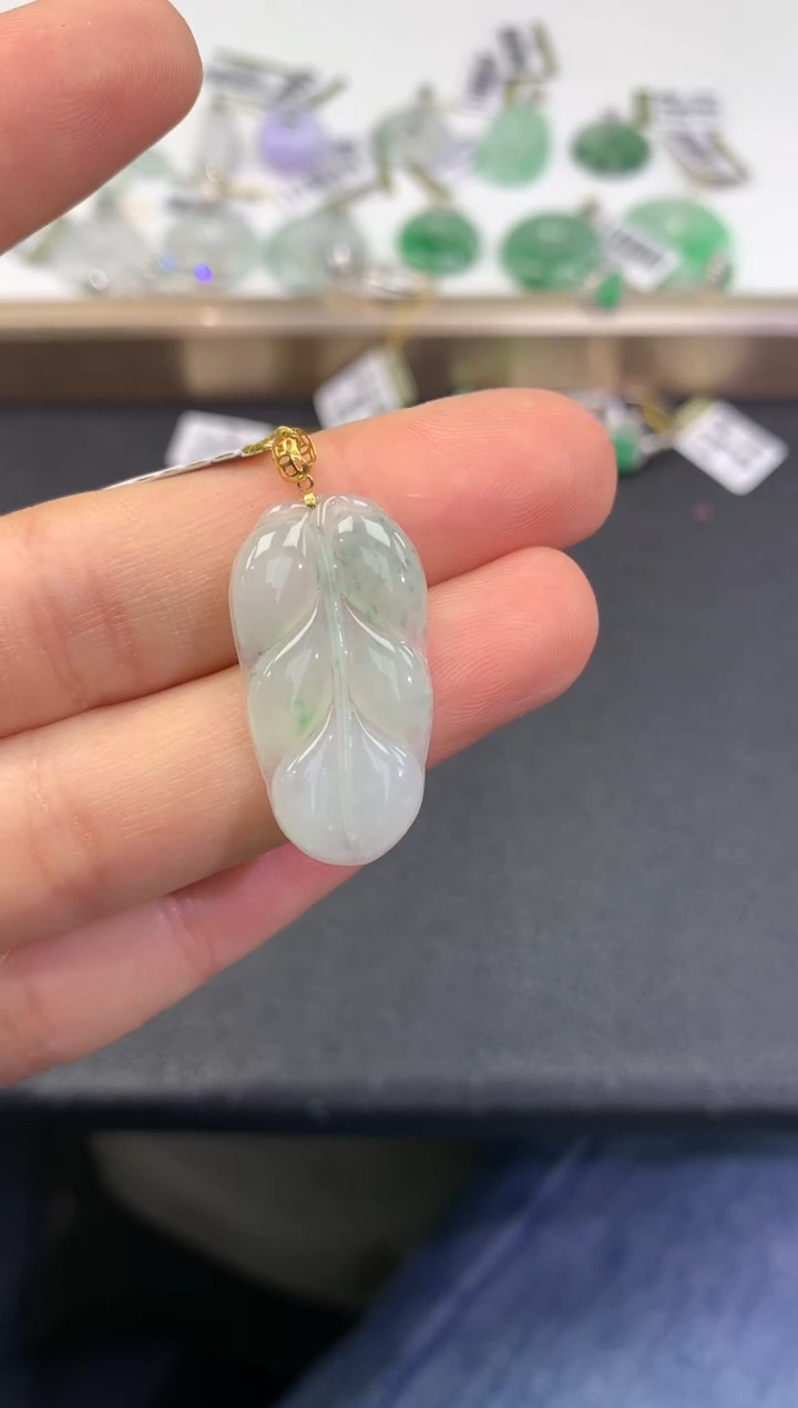 【闪购商品】翡翠颈饰18K金镶嵌              