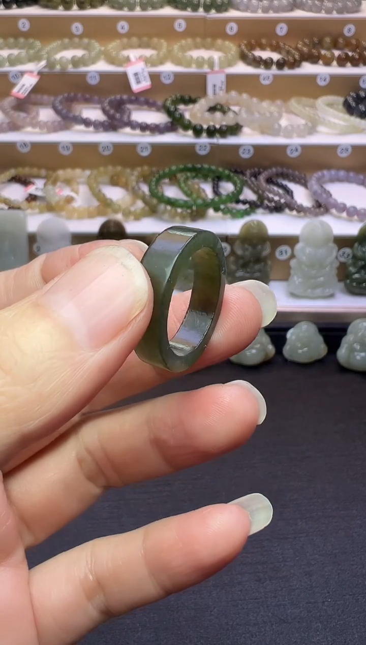 颈饰未镶嵌和田玉26号链接18圈口有瑕疵