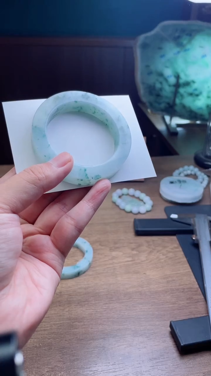 未镶嵌手镯定制翡翠廖*定制