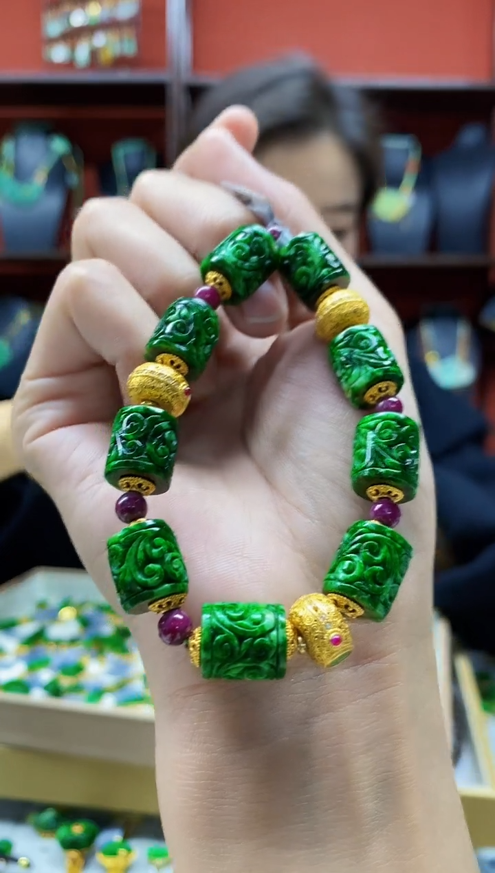 颈饰未镶嵌翡翠手串-21