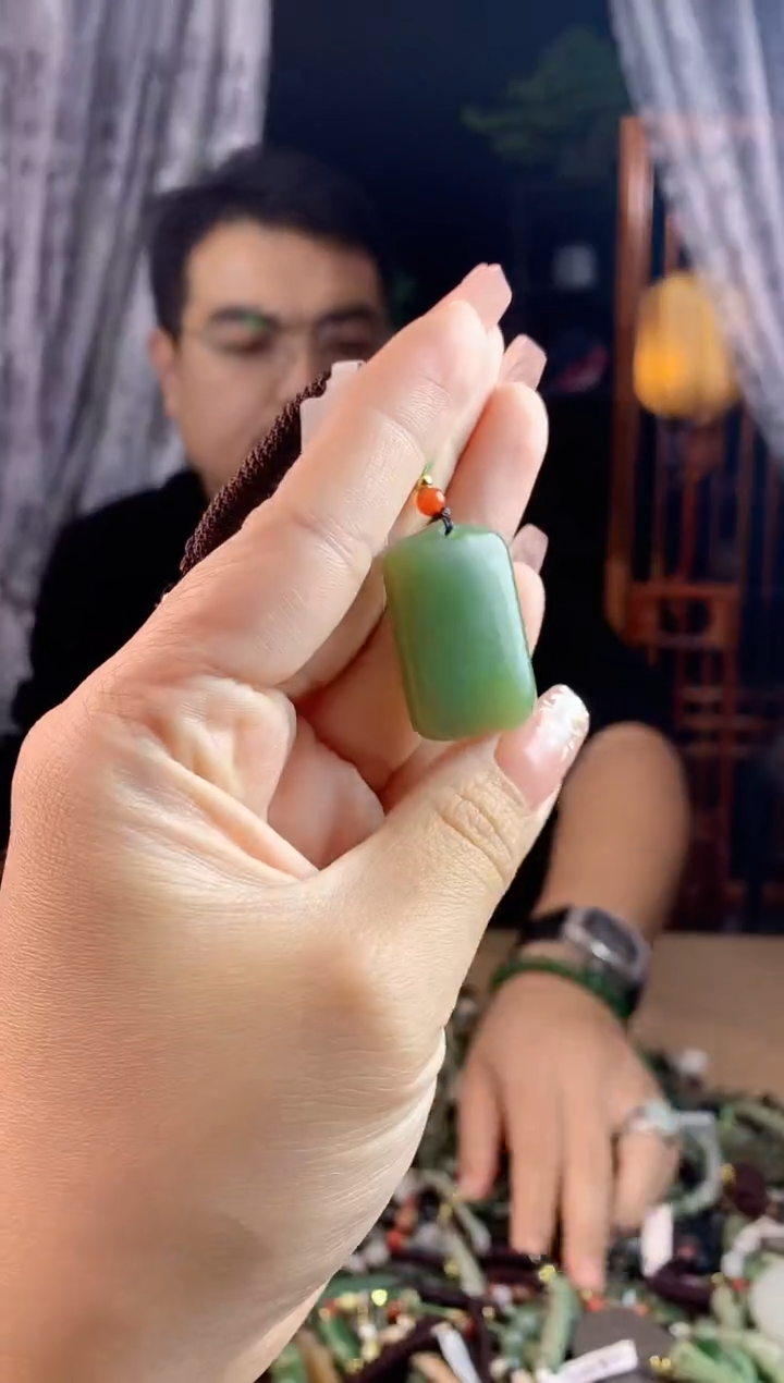 【闪购商品】和田玉挂件未镶嵌多样性发货拍一发一