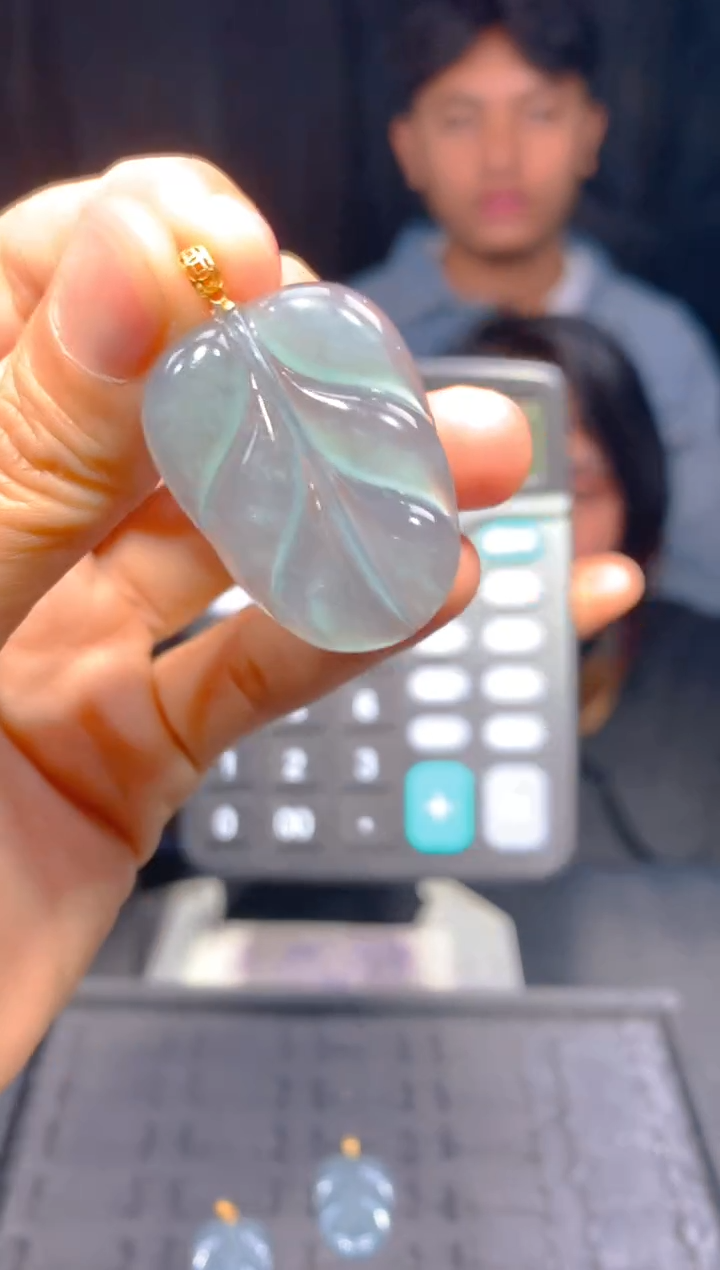 【闪购商品】定制翡翠18K金镶嵌178多样性发货（发其一）