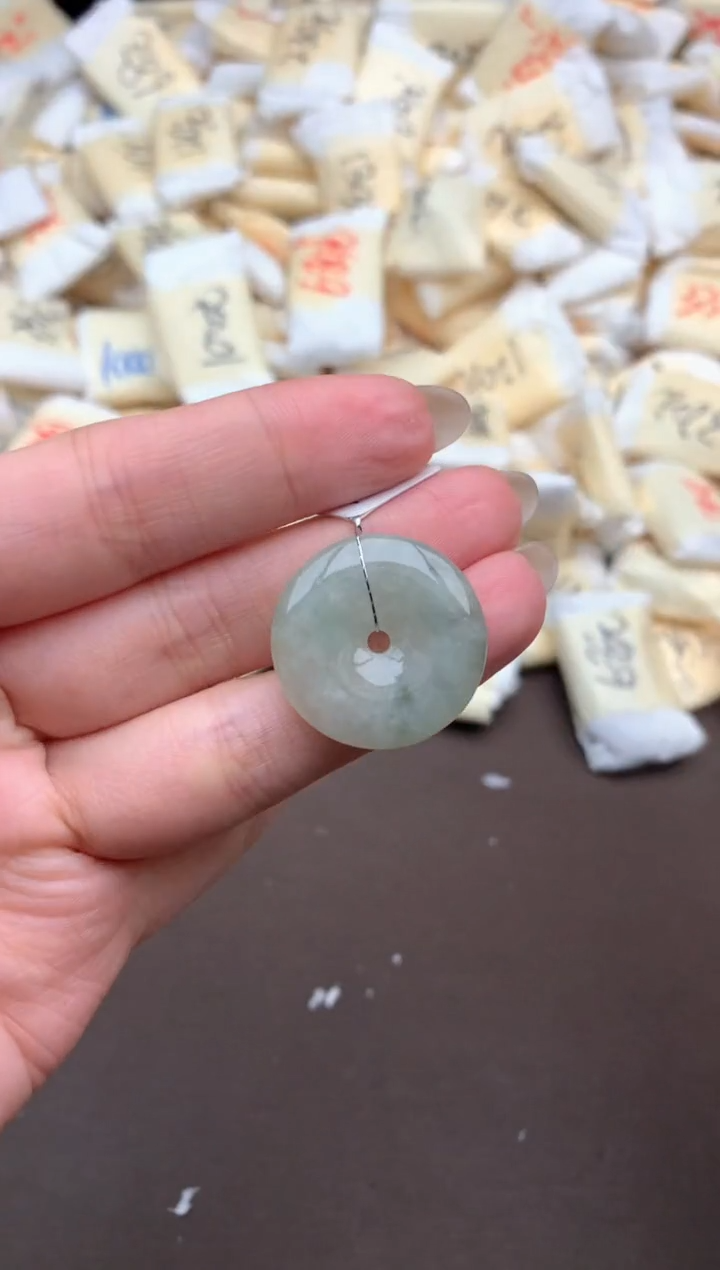 【闪购商品】翡翠挂件未镶嵌一