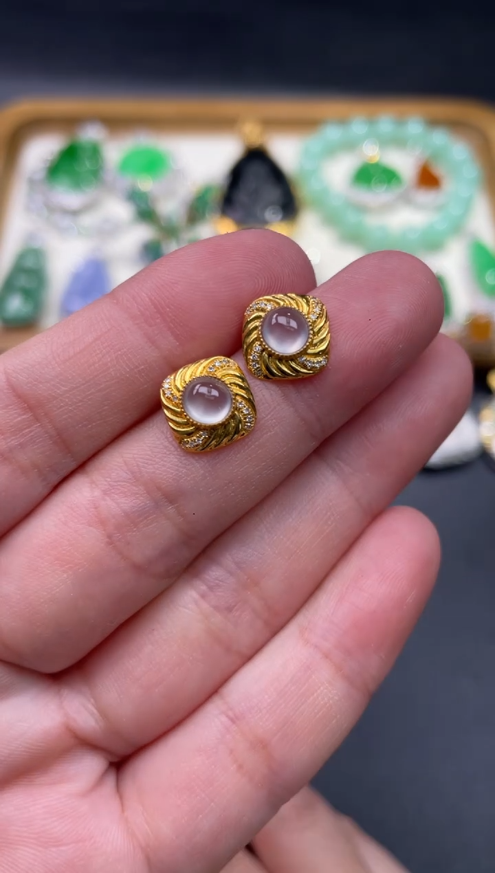 【闪购商品】翡翠耳饰18K金镶嵌102.........