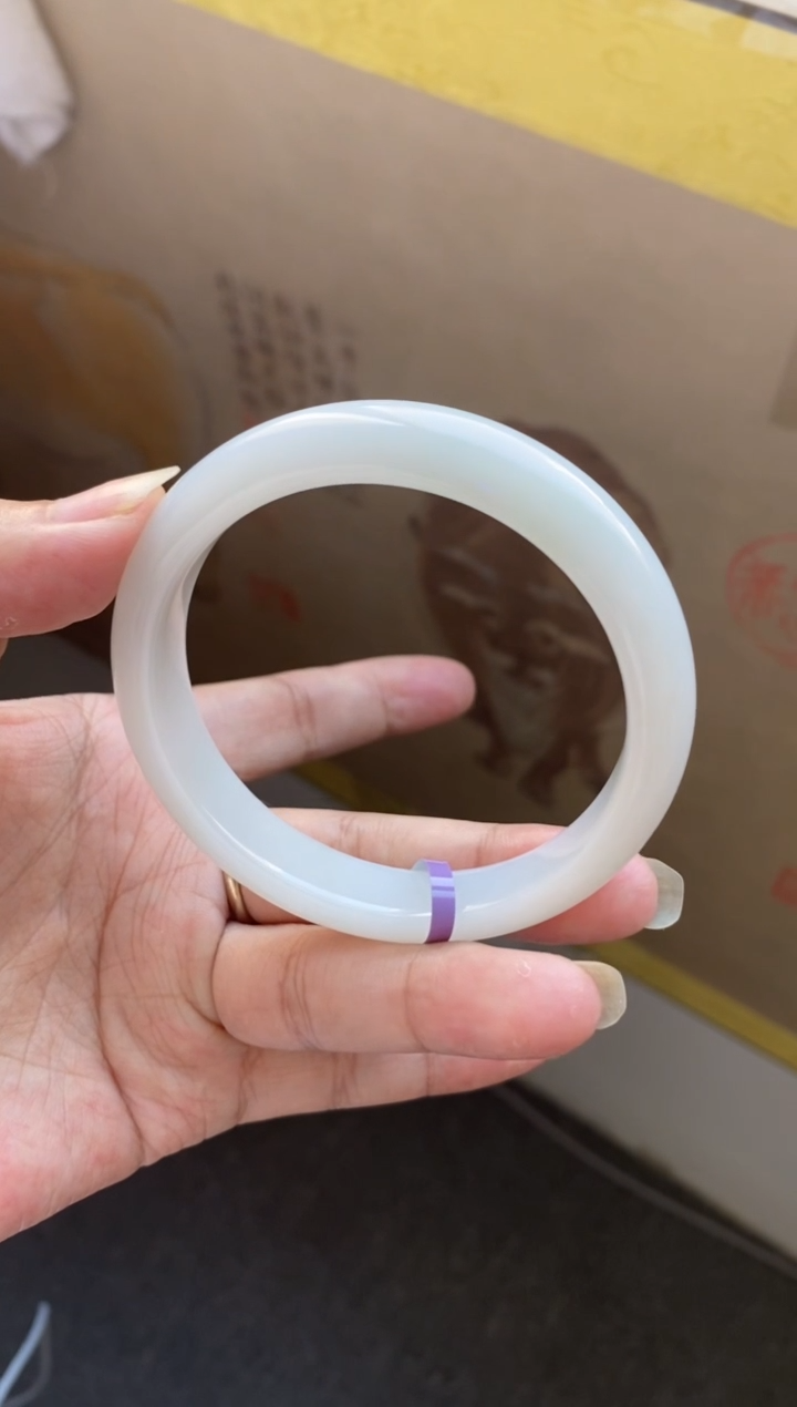 翡翠手镯未镶嵌（高货无棉白月光）8号