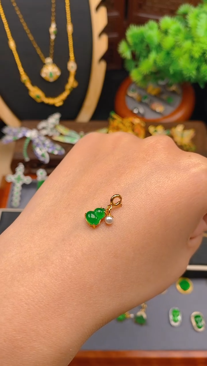 【闪购商品】翡翠吊坠(不含链)银S925镶嵌葫芦万能扣