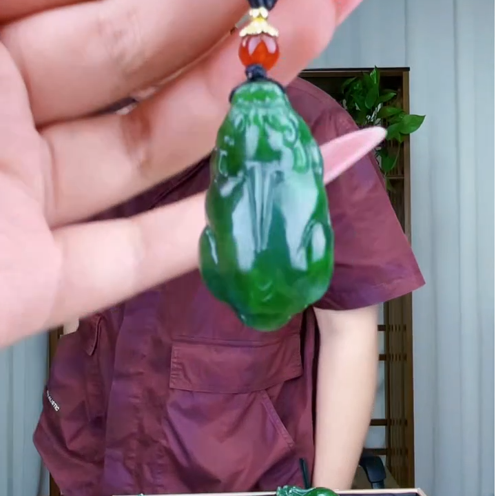 和田玉碧玉貔貅拍一发一，多样性发货！