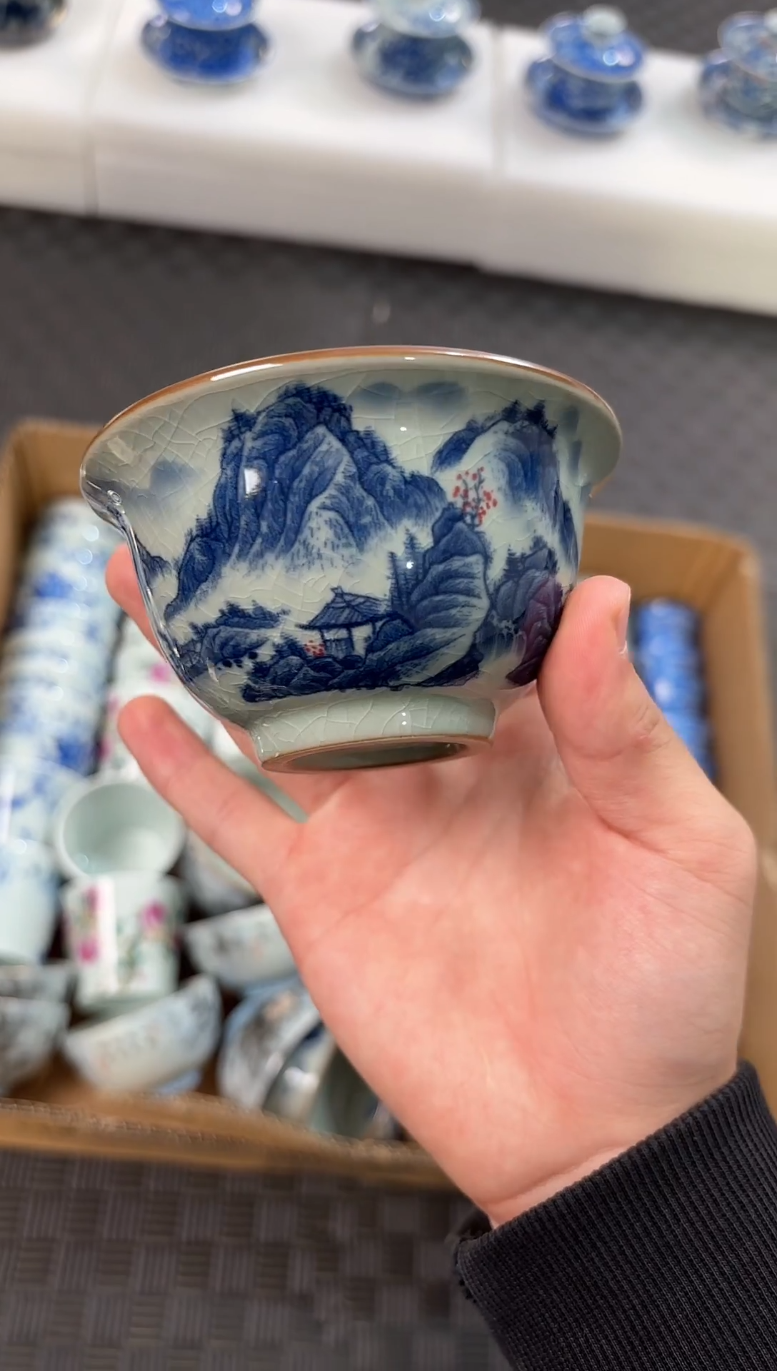 其他景德镇陶瓷茶具老陶泥山水压手杯