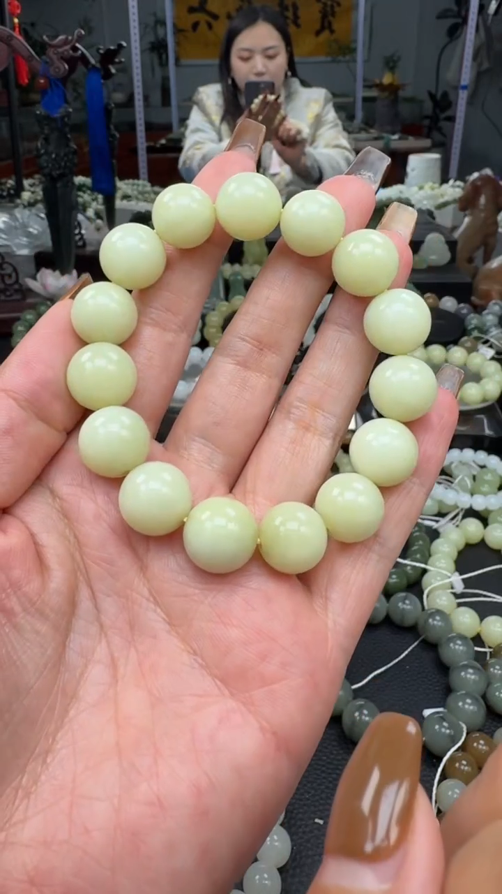 未镶嵌手串和田玉新疆若羌黄口卡14
