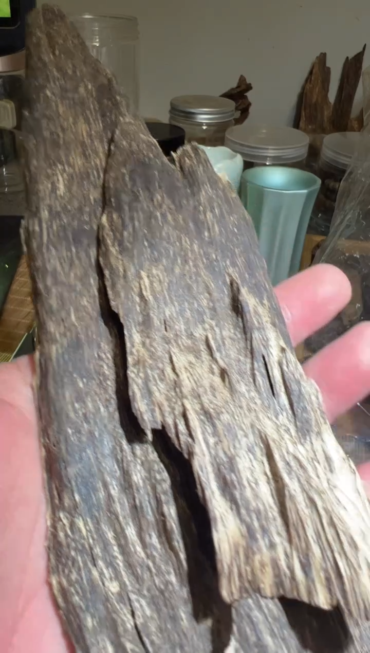 【闪购商品】沉香手把件马莱30克