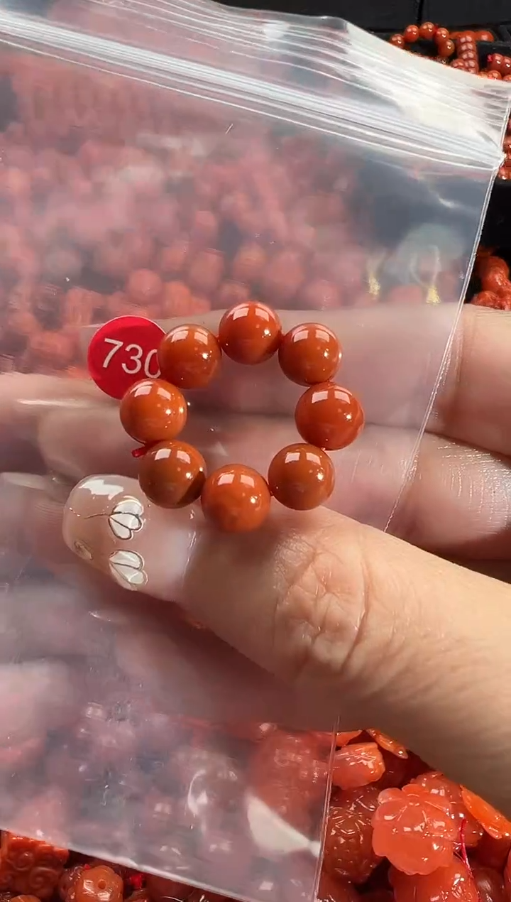 颈饰未镶嵌南红玛瑙1