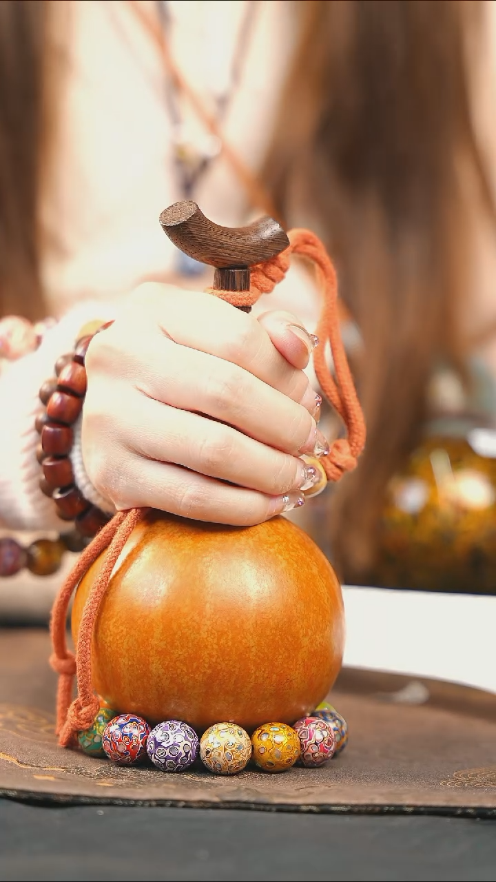 【闪购商品】WD275原皮色小容量酒葫芦随缘发