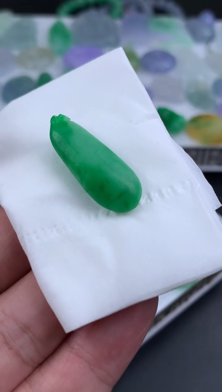 【闪购商品】定制翡翠未镶嵌翡翠