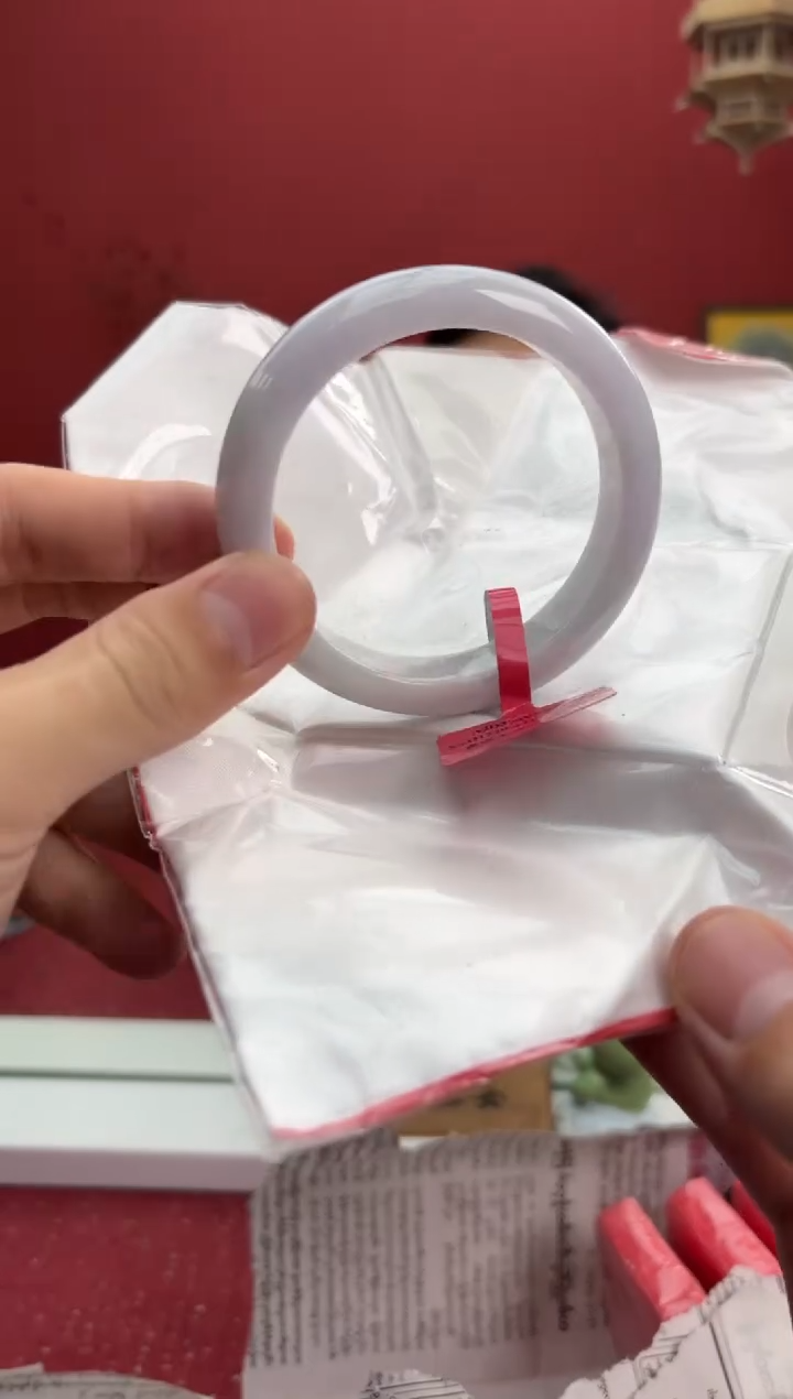 【闪购商品】翡翠手镯未镶嵌32手镯