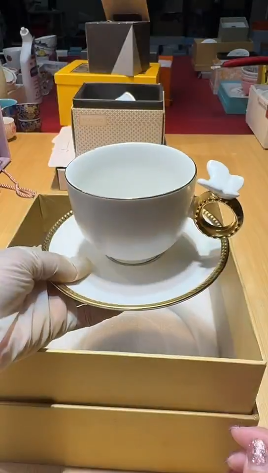 瓷片生活的本意是开心啊@@1