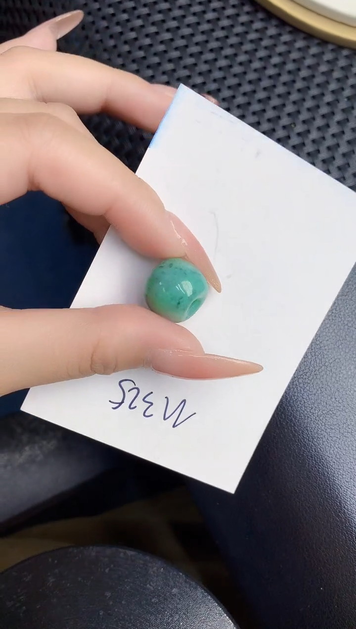 【闪购商品】翡翠颈饰未镶嵌000000000