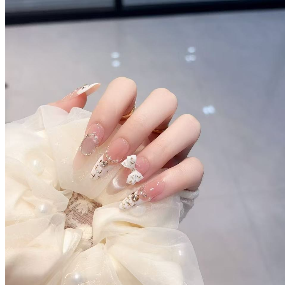 【奶油小香】时尚清新纯欲高级感奶油小香风成品穿戴式手工美甲