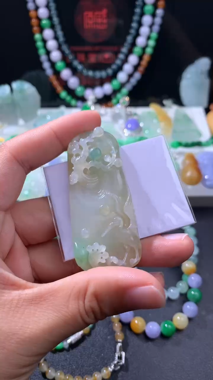 未镶嵌定制翡翠   
