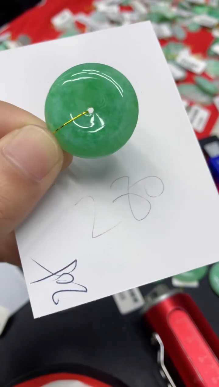 【闪购商品】翡翠颈饰未镶嵌翡翠